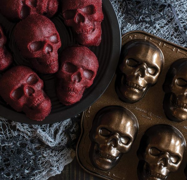 Nordic Ware Skull Cakelet Pan Aluminum Halloween Baking-1