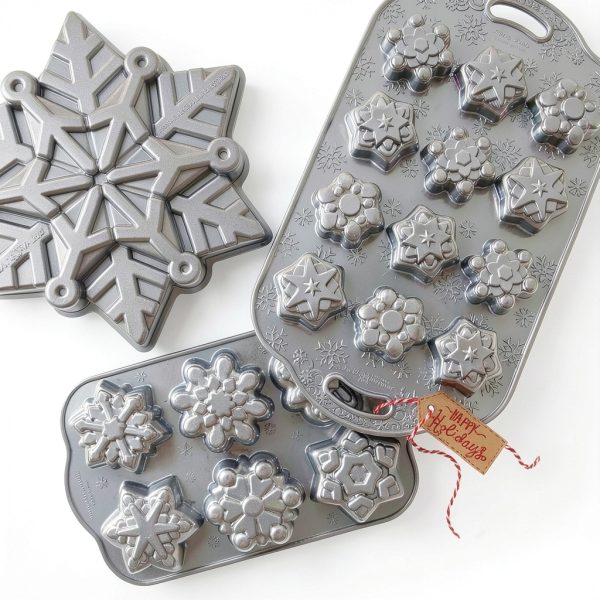 Nordic Ware Novelty Cake Pan Aluminum Oven Safe-7