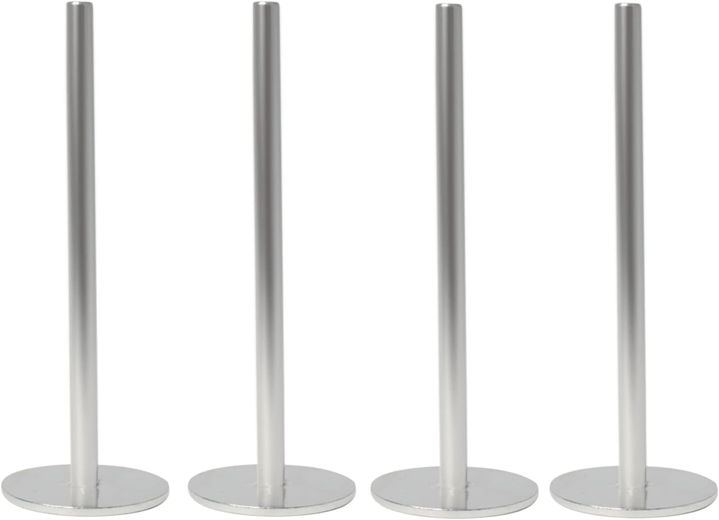 Kefyixc cake heating core inserted in a large cake batter